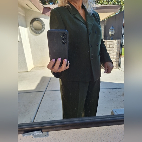 Suit Studio Pant Suit SzP16 Dbl Breasted FullyLined Pants/Jacket Olive Polyester - Picture 1 of 15